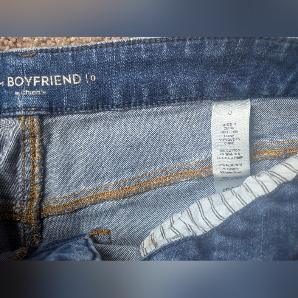 Chicos The Platinum Mid-Rise Stretch Denim Boyfriend Jeans Size 0 - Picture 5 of 10